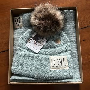 rae dunn scarf and beanie set